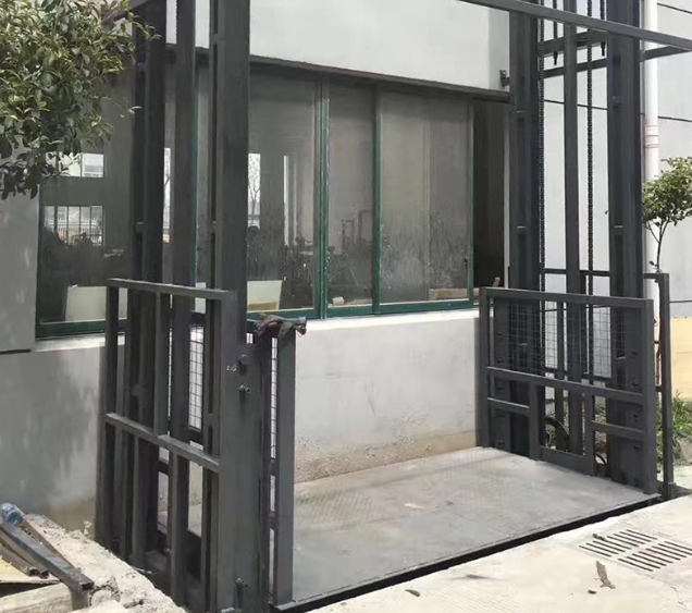 泰州导轨式施工升降机助力民生工程提速增效