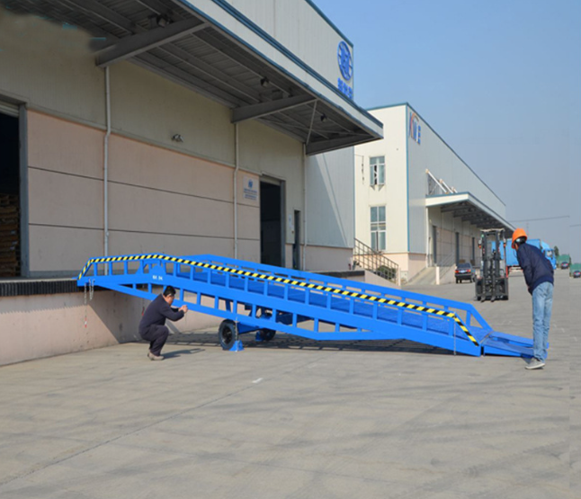泰州移动式登车桥应用